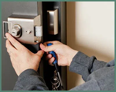 East Bridgewater Locksmith Service East Bridgewater, MA 508-392-4261 - Emergency-locks-locksmith