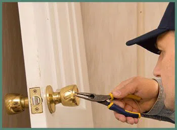East Bridgewater Locksmith Service East Bridgewater, MA 508-392-4261 East Bridgewater Locksmith Service East Bridgewater, MA 508-392-4261 - Locksmith-around-Me