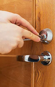 East Bridgewater Locksmith Service East Bridgewater, MA 508-392-4261 - zip-01